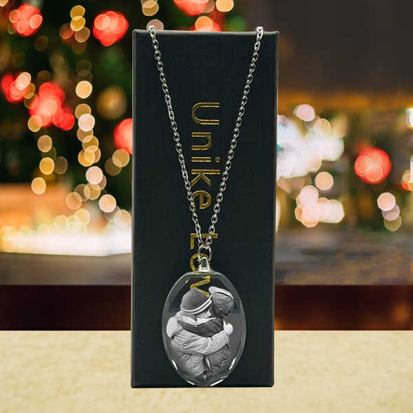 2D Crystal Oval Necklace | Valentine's Day Exclusive