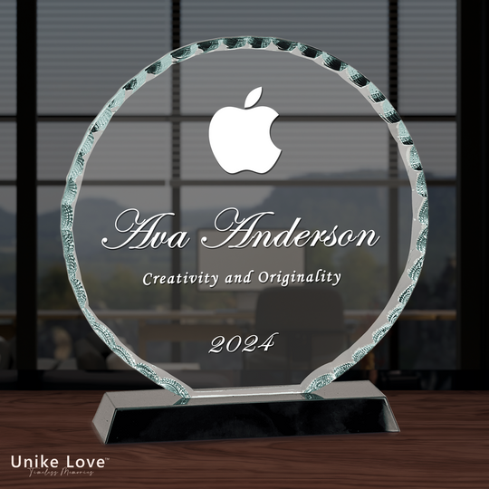 7 1/2" Round Facet Glass on Black Base