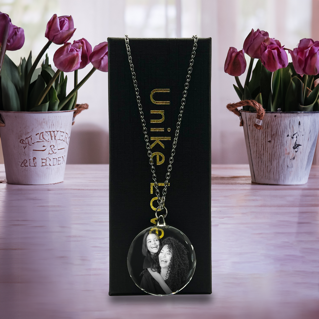 Mother's Day Exclusive Circular Crystal Necklace